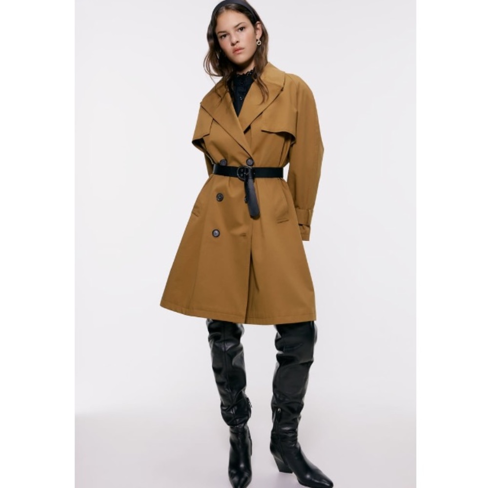 (Zara)NWT🏷 Buttoned Trench Coat